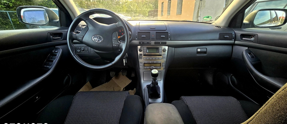 Toyota Avensis cena 11900 przebieg: 299000, rok produkcji 2006 z Żuromin małe 56